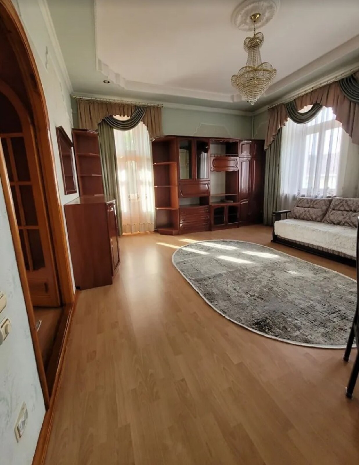 Здається велика 3-х кімнатна квартира в Центрі міста. Гарна фото 1 Здається велика 3-х кімнатна квартира в Центрі міста. Гарна фото 1