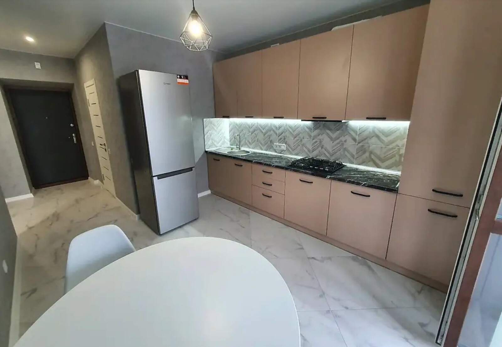 Здається 1-но кімнатна квартира у Ленінському районі. Стан Люкс. фото 1 Здається 1-но кімнатна квартира у Ленінському районі. Стан Люкс. фото 1