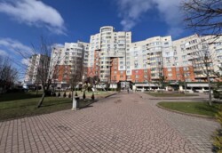 Здається 4-х кімнатна квартира в р-ні Поділля. Відмінний стан. фото 1 Здається 4-х кімнатна квартира в р-ні Поділля. Відмінний стан. фото 1