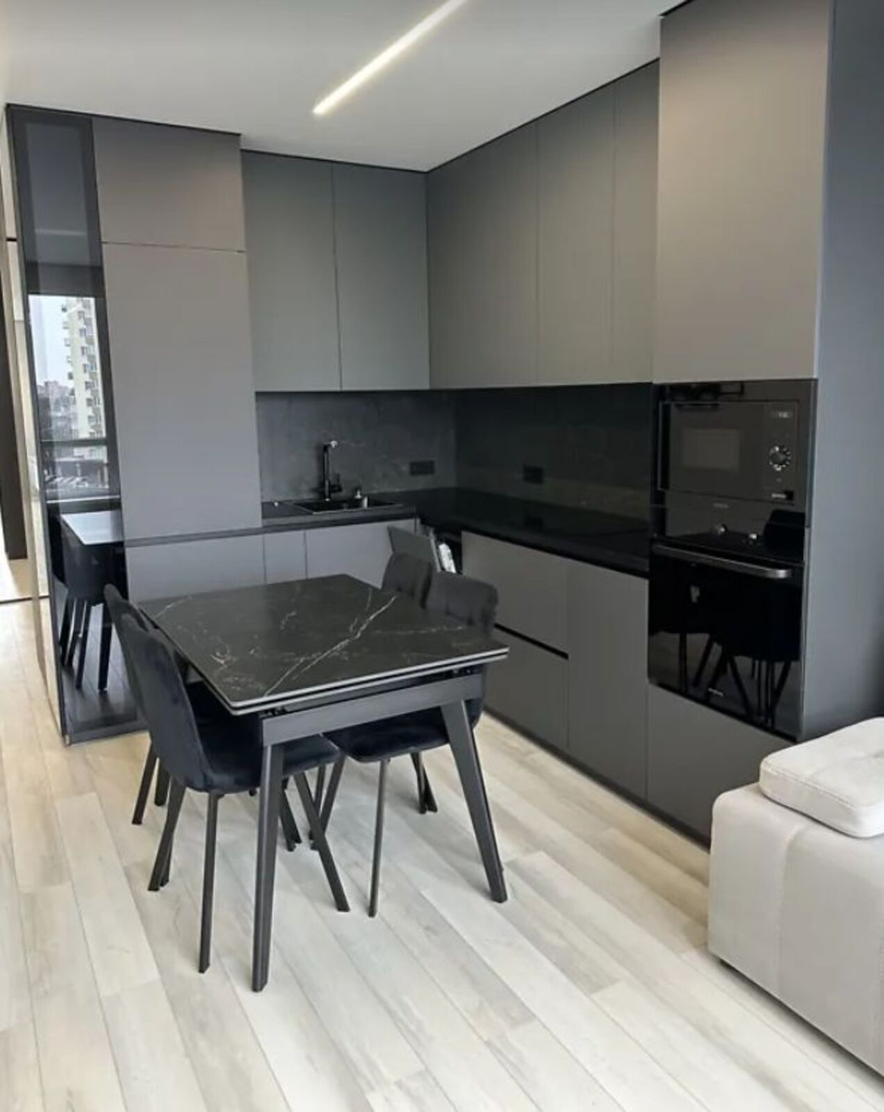   1   . 600-  ˳.    1