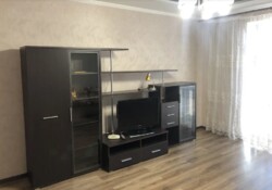 Здається 2-х кімнатна квартира в р-ні Поділлі. Гарна, житлова. фото 3 Здається 2-х кімнатна квартира в р-ні Поділлі. Гарна, житлова. фото 3