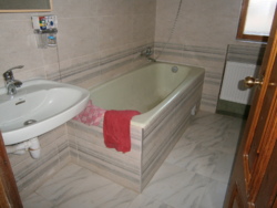 Здається 2-х кімнатна квартира в Центрі міста, все є. фото 3 Здається 2-х кімнатна квартира в Центрі міста, все є. фото 3