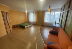 Довготривала оренда 4к квартири на вул. Академіка Ющенка 12, кв. 66 фото 8 Довготривала оренда 4к квартири на вул. Академіка Ющенка 12, кв. 66 фото 8