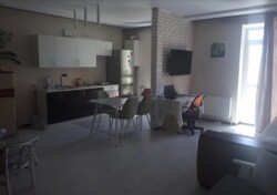 Здається простора з новим ремонтом 1-но кімнатна квартира в ЖК Барський фото 3 Здається простора з новим ремонтом 1-но кімнатна квартира в ЖК Барський фото 3