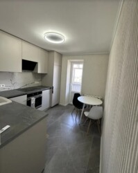 Здається 1-но кімнатна квартира в Центрі місту, після ремонту. Можна з тваринами. фото 4 Здається 1-но кімнатна квартира в Центрі місту, після ремонту. Можна з тваринами. фото 4