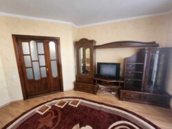 Здається 3-х кімнатна квартира в р-ні Поділля. Все є, гарний стан. фото 7 Здається 3-х кімнатна квартира в р-ні Поділля. Все є, гарний стан. фото 7