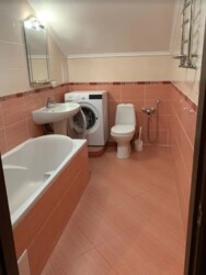 Здається 2-х кімнатна квартира в Старому місті. Все є. фото 7 Здається 2-х кімнатна квартира в Старому місті. Все є. фото 7