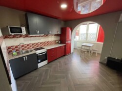 Здається 1-но кімнатна квартира на Тяжилові. Все є, житловий стан. фото 3 Здається 1-но кімнатна квартира на Тяжилові. Все є, житловий стан. фото 3