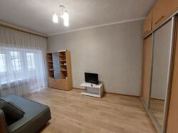 Здається 1-но кімнатна квартира в р-ні Вишенька, добрий стан. Все є. фото 1 Здається 1-но кімнатна квартира в р-ні Вишенька, добрий стан. Все є. фото 1