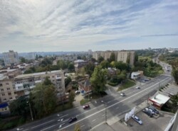 Здається 2-х кімнатна квартира в р-ні ближнього Замостя. Все є. Дизайнерська фото 14 Здається 2-х кімнатна квартира в р-ні ближнього Замостя. Все є. Дизайнерська фото 14