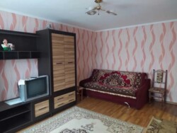 Здається 1-но кімнатна квартира з технікою та меблями в старому місті фото 1 Здається 1-но кімнатна квартира з технікою та меблями в старому місті фото 1