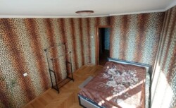 Здається 2-ві кімнати в 3-х кімнатній квартирі, район центрального ринку. Все є для життя. фото 8 Здається 2-ві кімнати в 3-х кімнатній квартирі, район центрального ринку. Все є для життя. фото 8