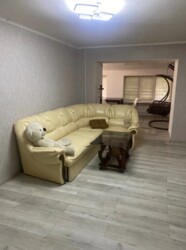 Здається 3-х кімнатна квартира студія в р-ні Вишенька, в гарному стані. фото 5 Здається 3-х кімнатна квартира студія в р-ні Вишенька, в гарному стані. фото 5