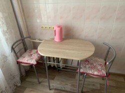 Здається 1-но кімнатна квартира в р-ні Вишенька. Гарний стан. фото 2 Здається 1-но кімнатна квартира в р-ні Вишенька. Гарний стан. фото 2