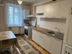 Здається 3-х кімнатна квартира у районі Слов'янки. Все є, житловий стан. фото 11 Здається 3-х кімнатна квартира у районі Слов'янки. Все є, житловий стан. фото 11