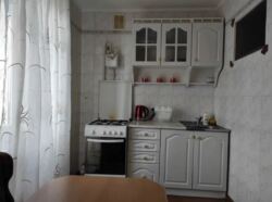 Здається 1-но кімнатна квартира в центрі міста, добрий стан, все є. фото 2 Здається 1-но кімнатна квартира в центрі міста, добрий стан, все є. фото 2