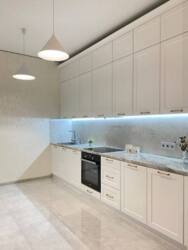       Premier Tower. -   3