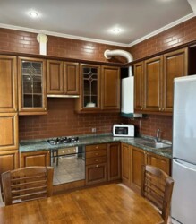 Довготривала оренда 3к квартири на вул. Пирогова, гарний стан фото 1 Довготривала оренда 3к квартири на вул. Пирогова, гарний стан фото 1