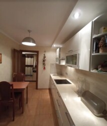 Здається 1-но кімнатна квартира у районі Вишеньки. Все є, житловий стан. фото 11 Здається 1-но кімнатна квартира у районі Вишеньки. Все є, житловий стан. фото 11