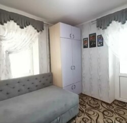  3-  . -  .    ,  .  4