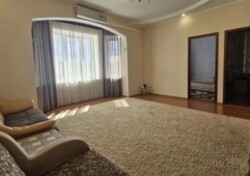 Здається 4-х кімнатна квартира в р-ні Ближнього Замостя. Добрий стан. Все є. фото 8 Здається 4-х кімнатна квартира в р-ні Ближнього Замостя. Добрий стан. Все є. фото 8