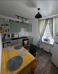 Здається 4-х кімнатна квартира в р-ні Слов'янка. Все є, добрий стан. фото 3 Здається 4-х кімнатна квартира в р-ні Слов'янка. Все є, добрий стан. фото 3