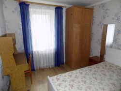  3-  . -  .    ,    4