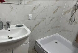 Здається 1но кімнатна квартира в р-ні Вишенька. Все є. Перша здача фото 2 Здається 1но кімнатна квартира в р-ні Вишенька. Все є. Перша здача фото 2