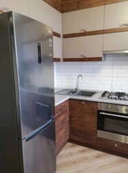 Здається 2-х кімнатна квартира. Ленінський район. З технікою та меблями. Ремонт фото 7 Здається 2-х кімнатна квартира. Ленінський район. З технікою та меблями. Ремонт фото 7