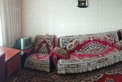  3-    , - ',  ,  .  1