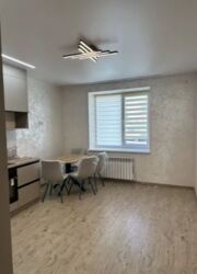 Здається 1-но кімнатна квартира великогабаритна, добрий стан. фото 4 Здається 1-но кімнатна квартира великогабаритна, добрий стан. фото 4