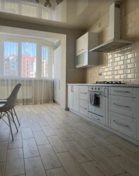 Здається 2-х кімнатна квартира в р-ні Поділля. Гарний житловий стан. фото 4 Здається 2-х кімнатна квартира в р-ні Поділля. Гарний житловий стан. фото 4