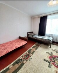 Здається 2-х кімнатна квартира в р-ні Слов'янка. Простий житловий стан. фото 2 Здається 2-х кімнатна квартира в р-ні Слов'янка. Простий житловий стан. фото 2