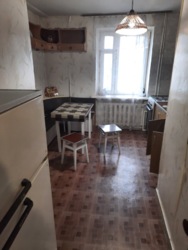 Оренда 3 кімнатної квартири в районі Слов'янка, простий житловий стан, для студентів або працюючих хлопців також розглядаємо. фото 4 Оренда 3 кімнатної квартири в районі Слов'янка, простий житловий стан, для студентів або працюючих хлопців також розглядаємо. фото 4