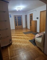 Довготривала оренда 4к квартири на вул. Шевченка, нормальний житловий стан. Все є. фото 2 Довготривала оренда 4к квартири на вул. Шевченка, нормальний житловий стан. Все є. фото 2