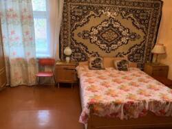 Здається 2-х кімнатна квартира у Центрі міста. Все є, простий стан. фото 6 Здається 2-х кімнатна квартира у Центрі міста. Все є, простий стан. фото 6