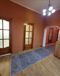 Здається велика 3-х кімнатна квартира в Центрі міста. Гарна фото 14 Здається велика 3-х кімнатна квартира в Центрі міста. Гарна фото 14