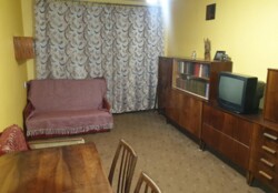 Здається 2-х кімнатна квартира в р-ні Вишенька. Простий житловий стан. фото 1 Здається 2-х кімнатна квартира в р-ні Вишенька. Простий житловий стан. фото 1