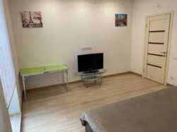 Здається 2-х кімнатна квартира в Старому місті. Добрий стан. фото 3 Здається 2-х кімнатна квартира в Старому місті. Добрий стан. фото 3