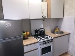 Здається в оренду 2-х кіменатна квартира в р-ні Вишенька. Все є. фото 12 Здається в оренду 2-х кіменатна квартира в р-ні Вишенька. Все є. фото 12