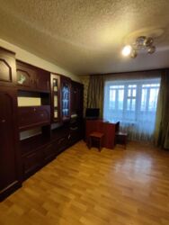 Здається 3-х кімнатна квартира, все є, простий житловий стан фото 1 Здається 3-х кімнатна квартира, все є, простий житловий стан фото 1