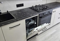   1   .  ,  Forest Home,  .  10