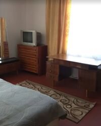 Здається 2-х кімнатна квартира в Центрі міста. Добрий стан. Все є. фото 5 Здається 2-х кімнатна квартира в Центрі міста. Добрий стан. Все є. фото 5