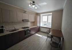 ������ 1-�� ������� �������� � �� ����'�������, �-� ����'����. ����� ���� 12