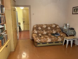 Здається 2-х кімнатна квартира у Центрі міста. Все є, простий стан. фото 7 Здається 2-х кімнатна квартира у Центрі міста. Все є, простий стан. фото 7