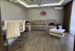 Здається люксова 2-х кімнатна квартира в р-ні Поділля. фото 2 Здається люксова 2-х кімнатна квартира в р-ні Поділля. фото 2