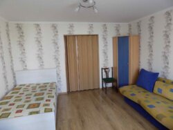  3-  . -  .    ,    2