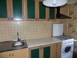  3-  . -  .    ,    7