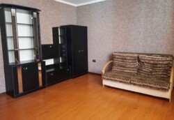 Здається 1-но кімнатна квартира в р-ні ринку Урожай. Все є. фото 1 Здається 1-но кімнатна квартира в р-ні ринку Урожай. Все є. фото 1