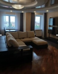 Здається 4-х кімнатна квартира в самому центрі міста, гарний стан, все є. фото 11 Здається 4-х кімнатна квартира в самому центрі міста, гарний стан, все є. фото 11